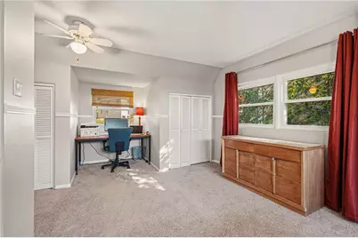 19 Sigrid Dr, Carnegie, PA 15106 - Photo 18