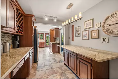 19 Sigrid Dr, Carnegie, PA 15106 - Photo 10