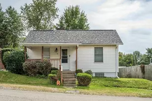 817 Isobel St, Springdale Township, PA 15049 - Photo 1