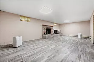 425 Vogan Dr, Mercer Boro, PA 16137 - Photo 32