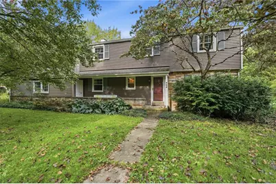 425 Vogan Drive, Mercer Boro, PA 16137 - Photo 2