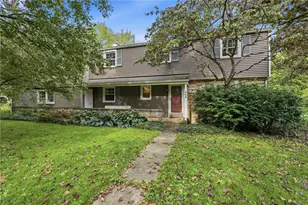 425 Vogan Dr, Mercer Boro, PA 16137 - Photo 2