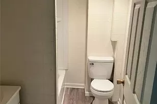 525 Glenwood Ave, Ambridge, PA 15003 - Photo 2