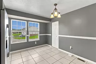 1112 Arrowhead Dr, South Strabane, PA 15301 - Photo 14