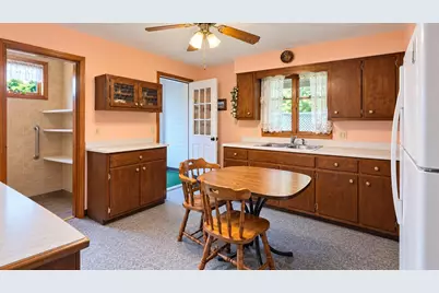 429 Longfellow Street, Vandergrift, PA 15690 - Photo 4