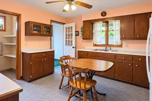 429 Longfellow St, Vandergrift, PA 15690 - Photo 4