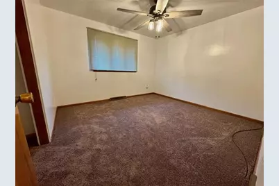 134-136 James St, Springdale Boro, PA 15144 - Photo 10