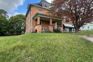 1031 E Washington St, New Castle, PA 16101 - Photo 8