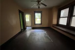 1031 E Washington St, New Castle, PA 16101 - Photo 22
