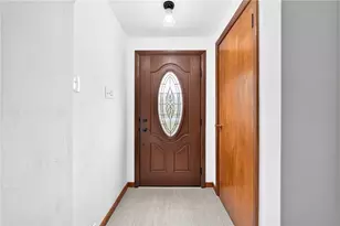 3710 Oakton Rd, Pittsburgh, PA 15227 - Photo 8