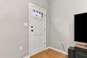2432 Patterson St, Pittsburgh, PA 15203 - Photo 6
