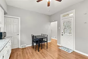 2432 Patterson St, Pittsburgh, PA 15203 - Photo 12