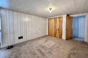 428 Longfellow St, Vandergrift, PA 15690 - Photo 20