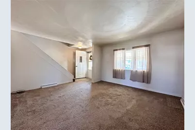 428 Longfellow Street, Vandergrift, PA 15690 - Photo 12