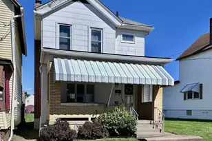 428 Longfellow St, Vandergrift, PA 15690 - Photo 1