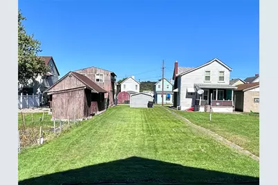 428 Longfellow Street, Vandergrift, PA 15690 - Photo 24