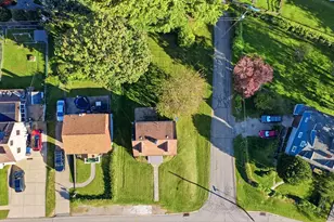 3331 Wallace Dr, Pittsburgh, PA 15227 - Photo 32