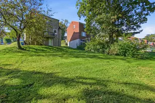 3331 Wallace Dr, Pittsburgh, PA 15227 - Photo 30