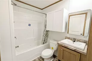 207 Cedar Ln, Middlesex Township, PA 16059 - Photo 12