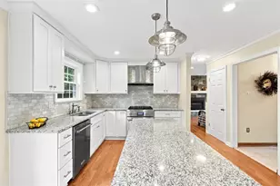 1123 Rial Dr, Bethel Park, PA 15102 - Photo 14