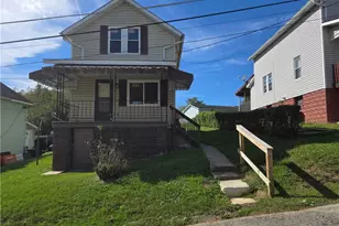 807 Wood St, Centerville, PA 15358 - Photo 2