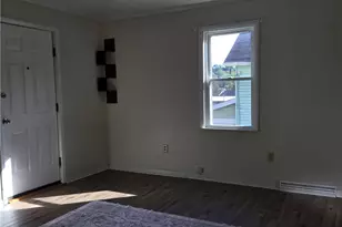 807 Wood St, Centerville, PA 15358 - Photo 10