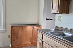 807 Wood St, Centerville, PA 15358 - Photo 8