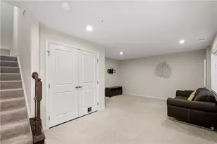 160 Cole Dr, Robinson Twp, PA 15136 - Photo 32