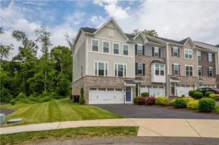 160 Cole Dr, Robinson Twp, PA 15136 - Photo 1