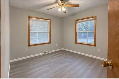 121 Locust Street, Conemaugh Township, PA 15909 - Photo 6