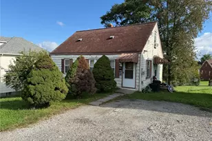 59 Wayne St, Uniontown, PA 15401 - Photo 1
