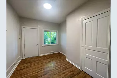 226 Flowers Ave, Pittsburgh, PA 15207 - Photo 10
