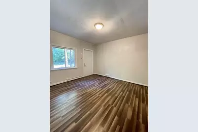 226 Flowers Ave, Pittsburgh, PA 15207 - Photo 2