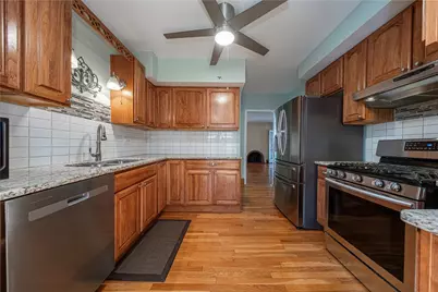 1060 Bank St, Bridgeville, PA 15017 - Photo 16
