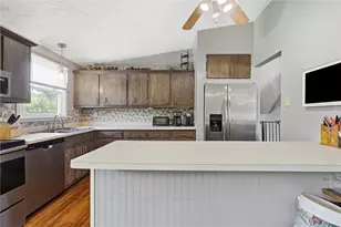 110 Glengarry Dr, Moon/Crescent Twp, PA 15108 - Photo 12