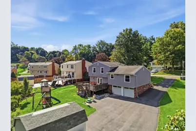 110 Glengarry Dr, Moon/Crescent Twp, PA 15108 - Photo 40