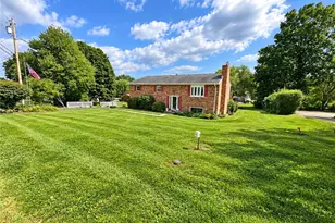 102 Carol Dr, Buffalo Township, PA 16055 - Photo 2