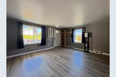 3 Franklin Ave, North Irwin, PA 15642 - Photo 6