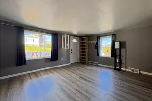 3 Franklin Ave, North Irwin, PA 15642 - Photo 6