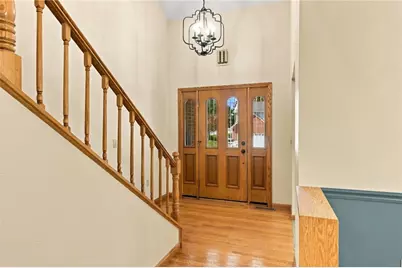 909 Clayton Dr, Hempfield Township, PA 15601 - Photo 2
