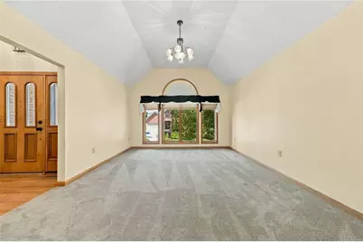 909 Clayton Dr, Hempfield Township, PA 15601 - Photo 10