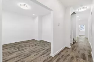 125 Hawkins Ave, Pittsburgh, PA 15214 - Photo 2