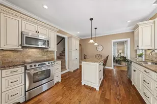 9735 McCutcheon Ave, Pittsburgh, PA 15237 - Photo 12