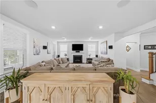 325 Crest Ln, Adams Township, PA 16046 - Photo 12