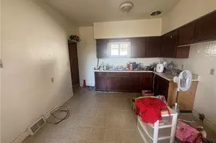 116 Castner Ave, Donora, PA 15033 - Photo 10