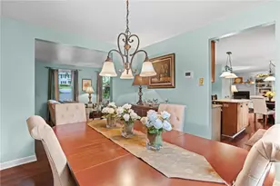 111 William Penn Cir, Leet Township, PA 15143 - Photo 16