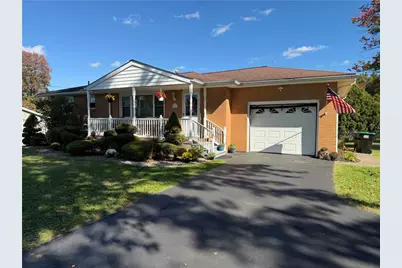 619 S Mercer Avenue, Hermitage, PA 16148 - Photo 2