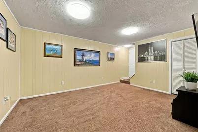 335 Sunridge Dr, Economy, PA 15042 - Photo 28