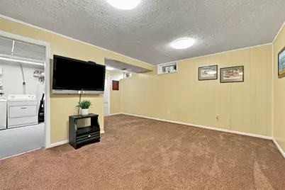 335 Sunridge Dr, Economy, PA 15042 - Photo 30