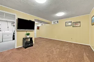 335 Sunridge Dr, Economy, PA 15042 - Photo 30